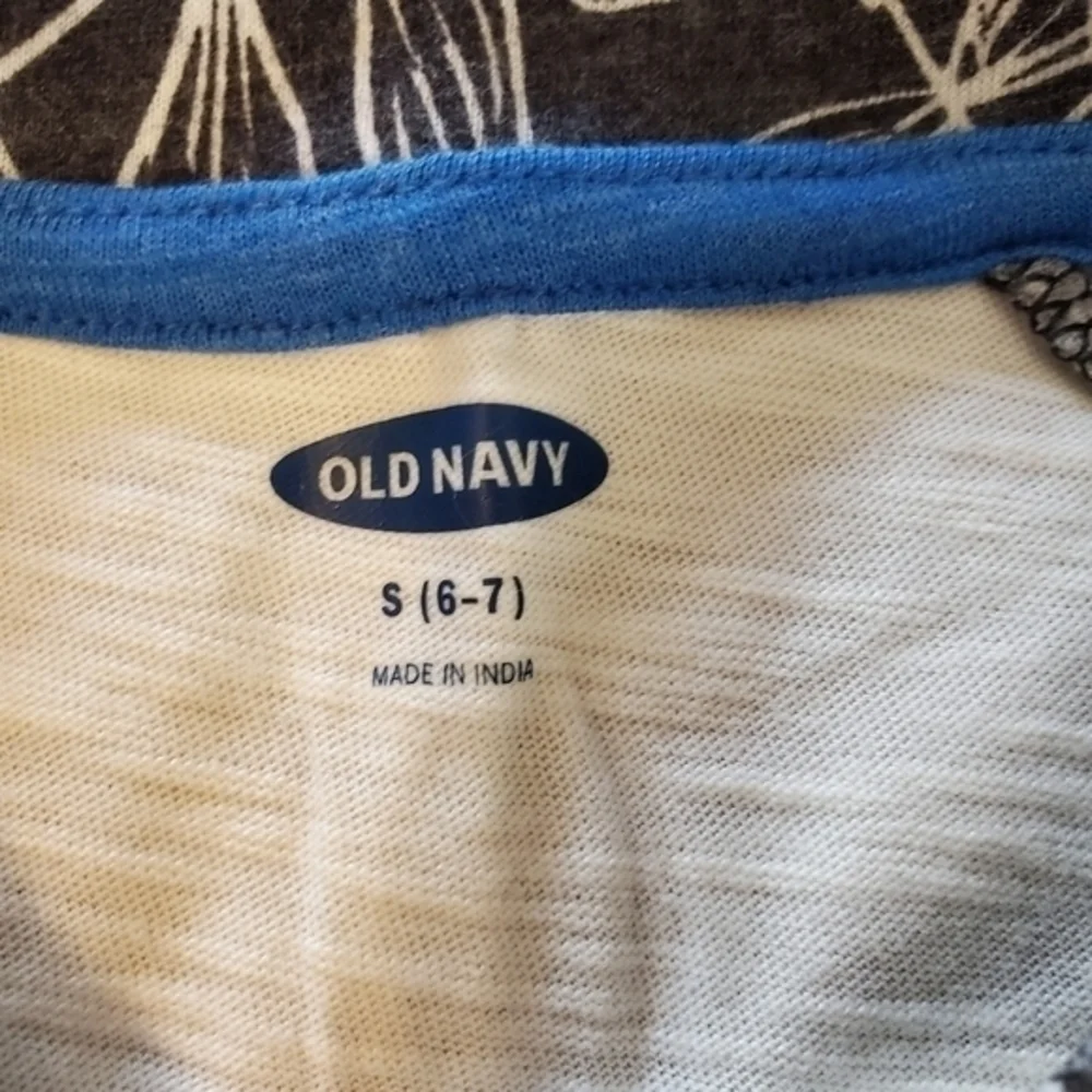 NWOT Old Navy short sleeve tshirt